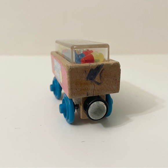 Thomas & Friends Wooden Gumdrop Car Train Sodor Sweet Shoppe - Picture 3 of 14